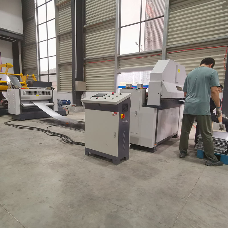 Línea de corte a medida, máquina cortadora de bobinas de estampado de láminas de metal, corte a medida, mercado de China