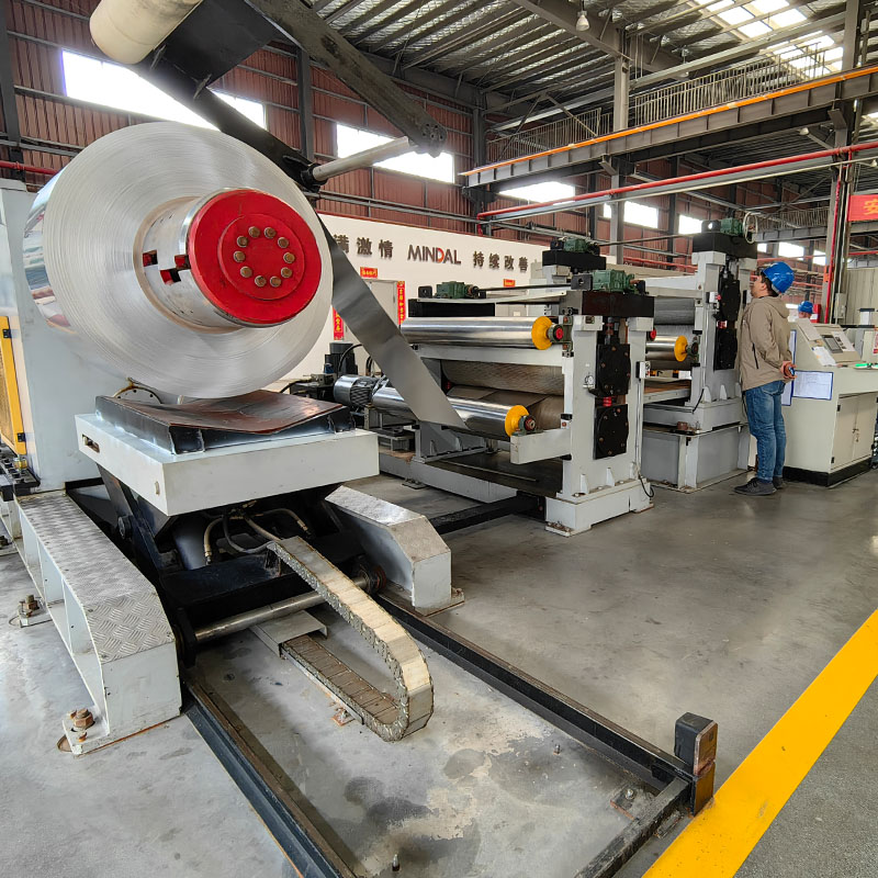 Máquina automática de grabado en relieve de chapa de acero al carbono, línea de corte longitudinal, fabricación de máquinas cortadoras